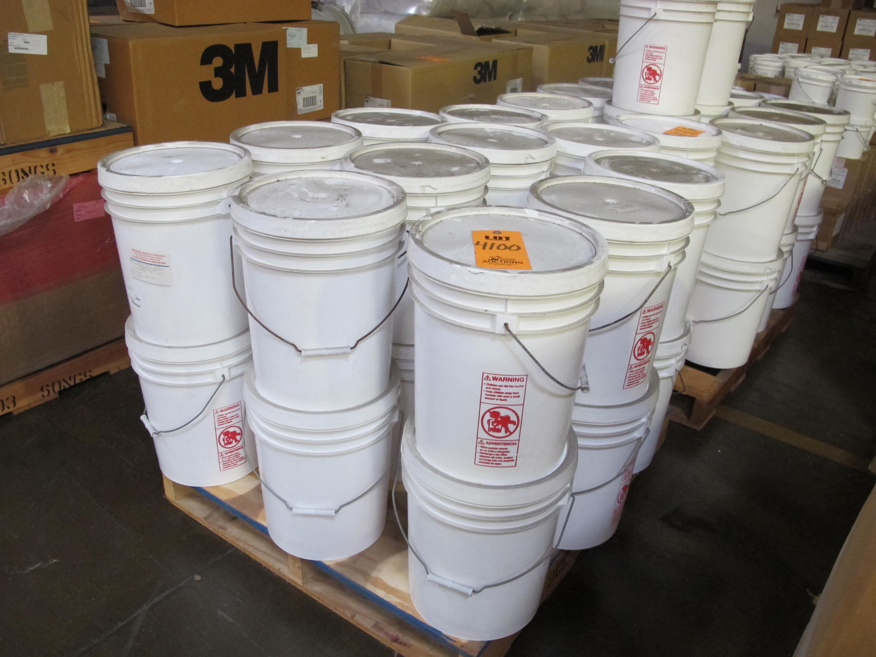 (44 5 GALLON CONTAINERS) DESICCANT, DRYER TYPE, 10 KG CONTAINER, ALUMINA KIND. 1 CHARGE, 2/5 GRADE. LOADING & HANDLING FEE $30-4100